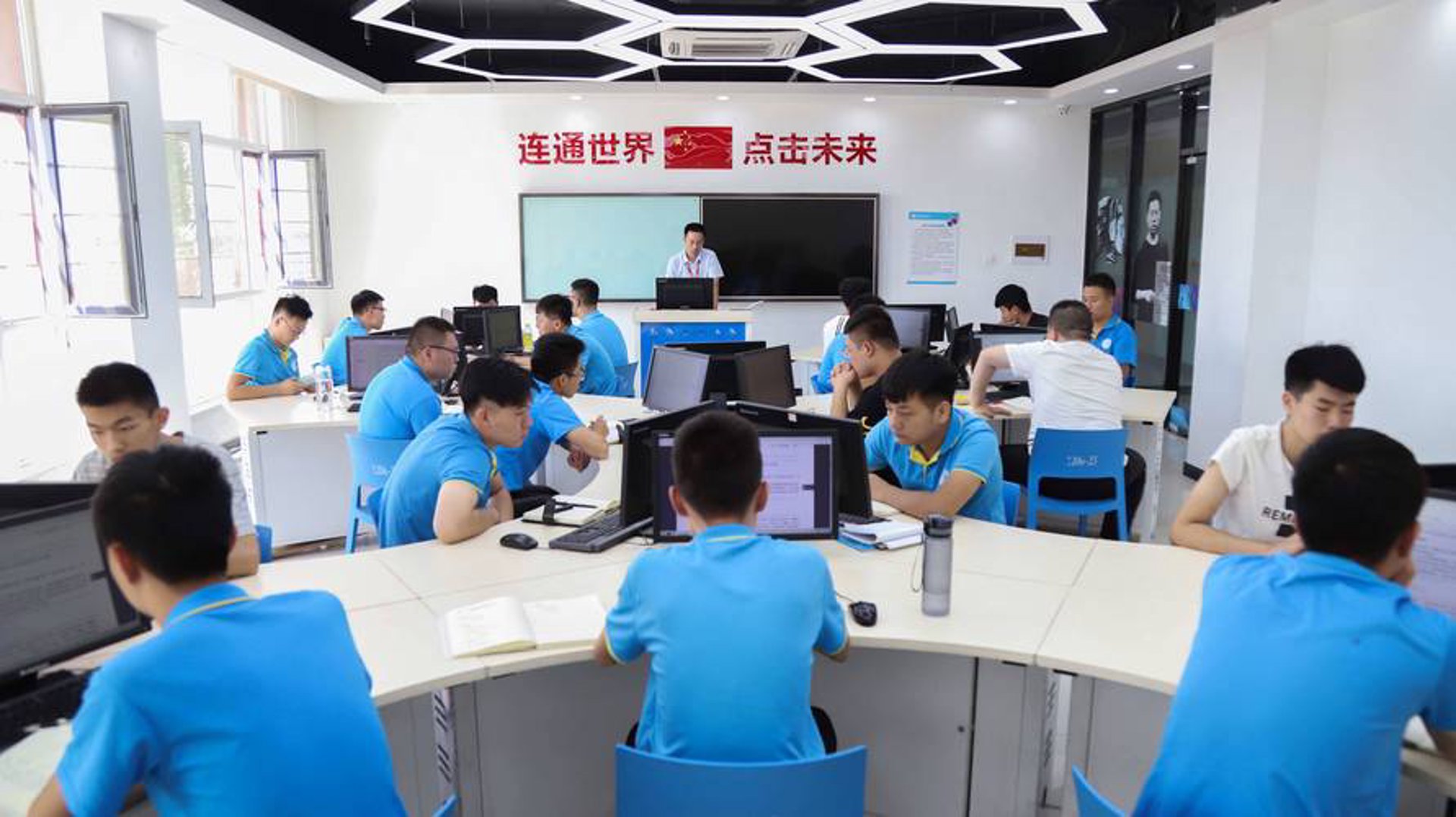 微信小程序制作:构建无缝服务的利器